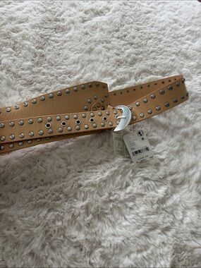 Free People Genuine Leather Adjustable Jagger Hip Belt in Wheat Fields. Sold out